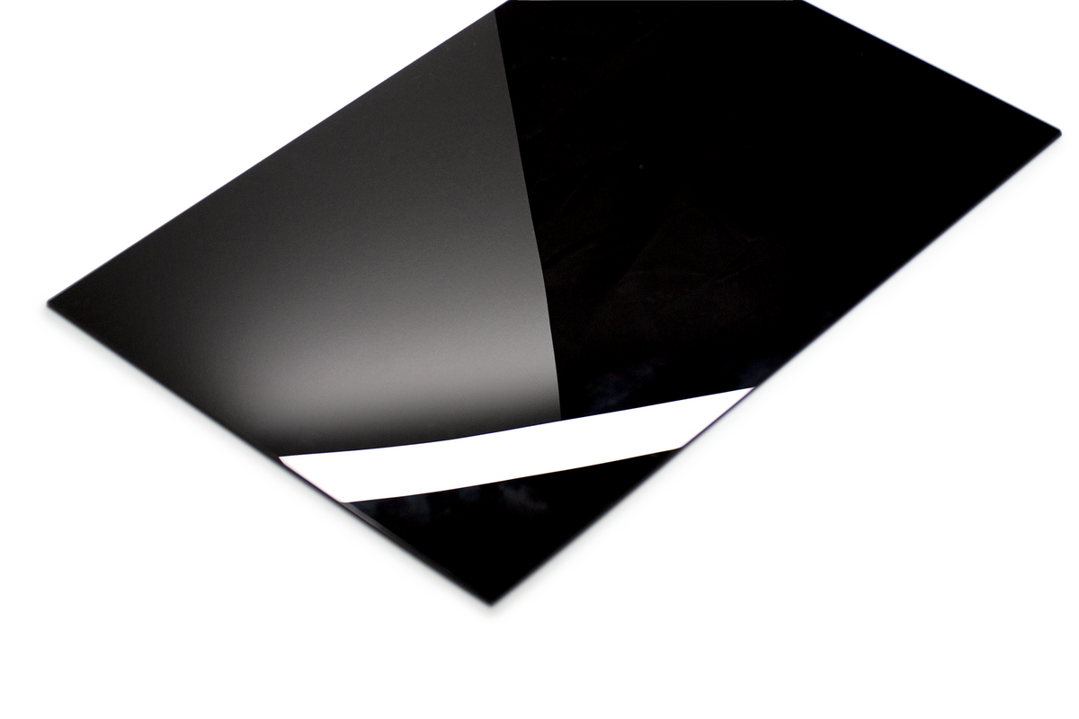 Transparent engraving laminate