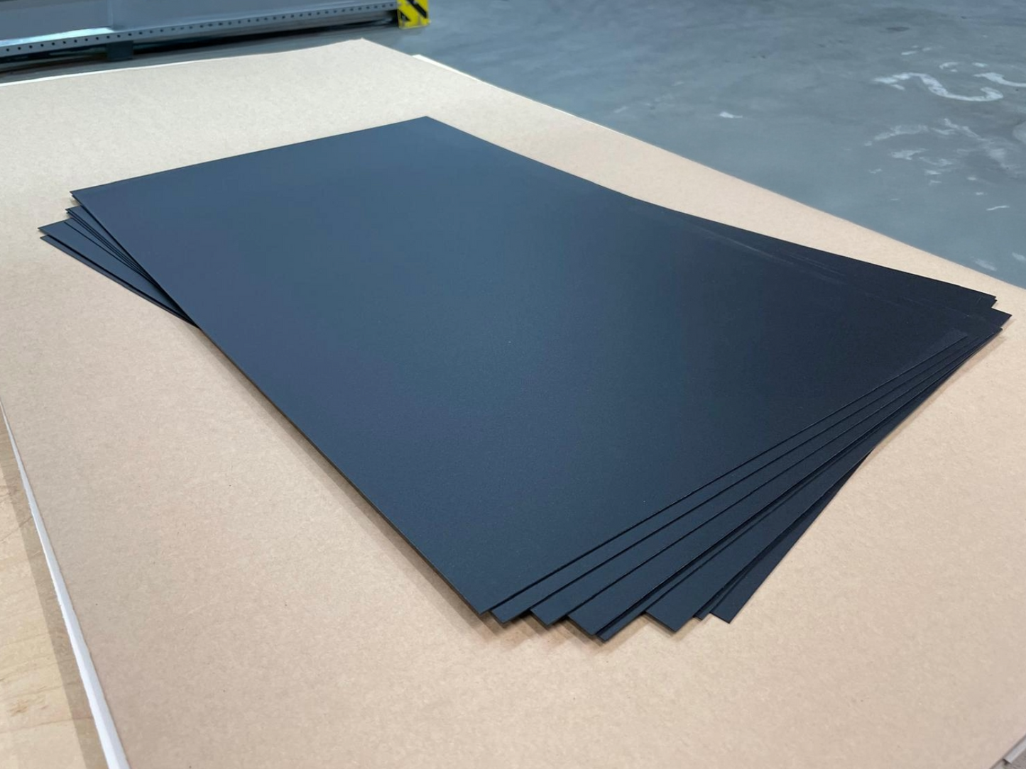 Bundel PP 0,8 mm zwart, 10 platen à 61 x 37 cm